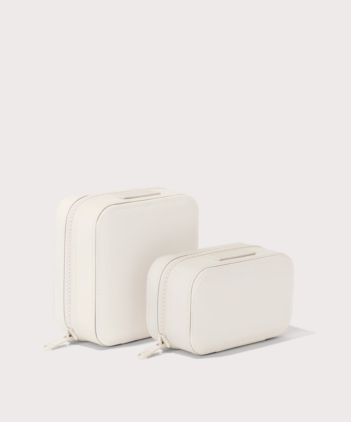 Frankie Jewelry Case in Moonbeam. Large - Image 4
