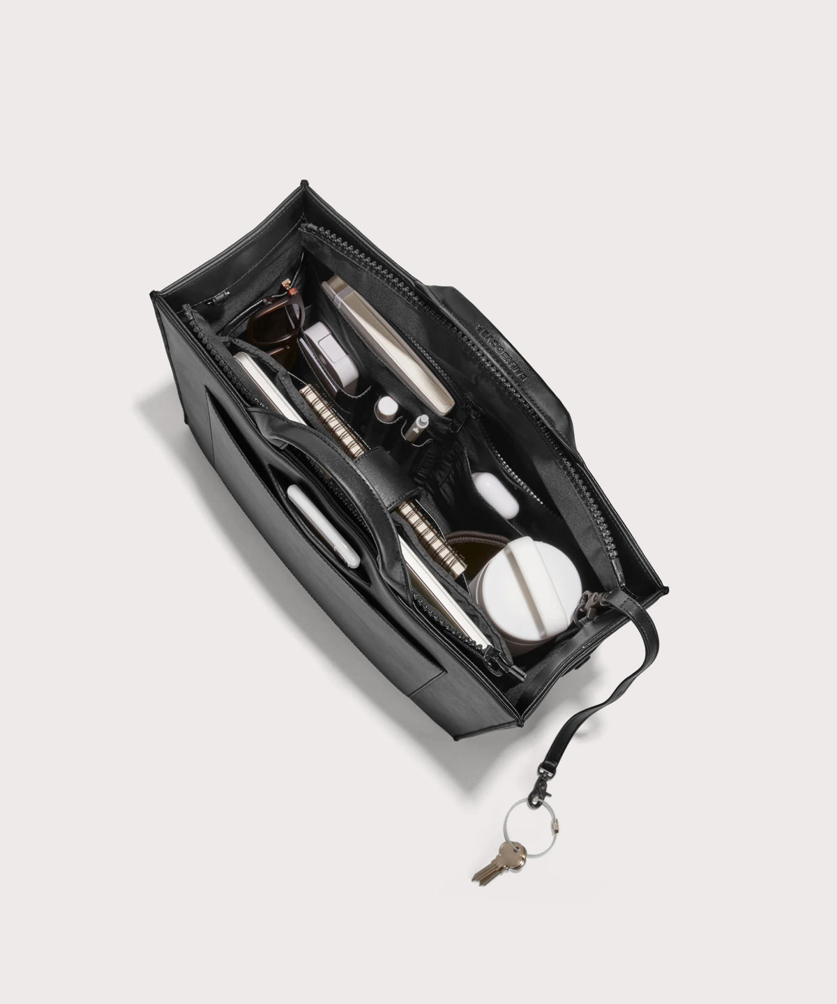 Daily Tote in Onyx. Medium - Image 2