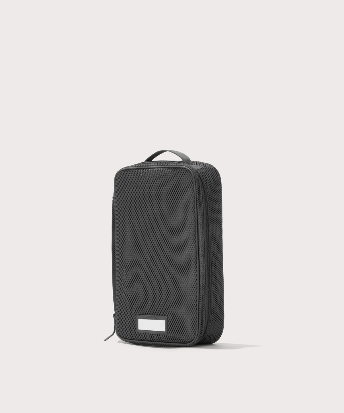 Roma Packing Cube in Carbon Air Mesh. Medium - Image 3