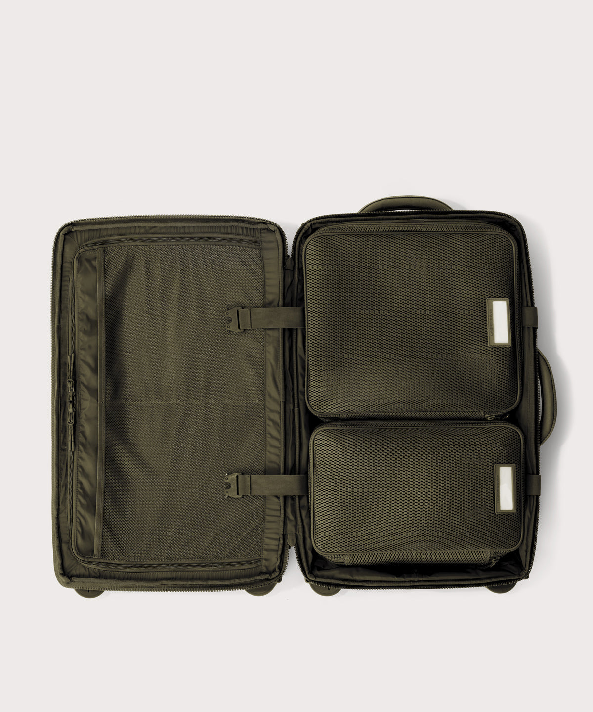 Roma Packing Cube in Dark Moss Air Mesh. Medium - Image 4